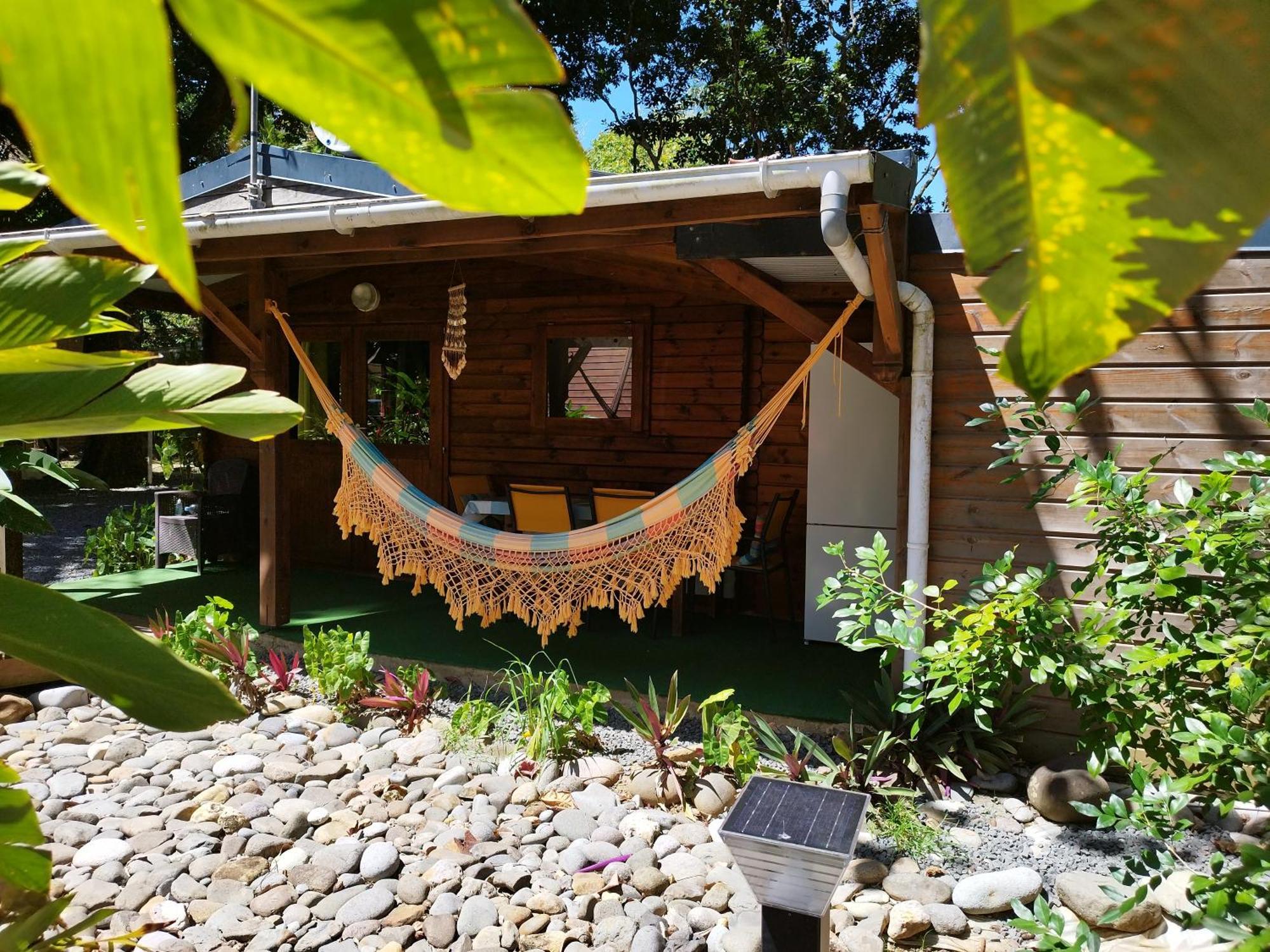 Insolite Arawakane Gites Du Manial Chalet بوانت-نوار المظهر الخارجي الصورة